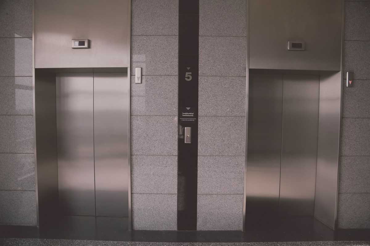 installazione dell'ascensore