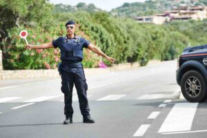 polizia carabinieri posto di blocco
